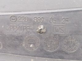 Mercedes-Benz S W220 Panel wykończeniowy błotnika 2208890525