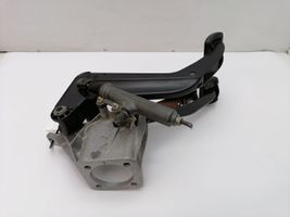 Mercedes-Benz CLK A208 C208 Assemblage pédale 2022901516