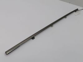 Mercedes-Benz E W211 Rivestimento vetro lato posteriore 