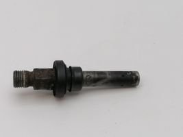 Mercedes-Benz 380 560SEC C126 Fuel injector 0437502035