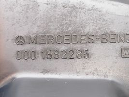 Mercedes-Benz 380 560SEC C126 Autres pièces compartiment moteur 0001582285