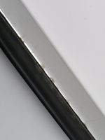 Mercedes-Benz 380 560SEC C126 Front door glass trim molding 