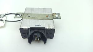 Mercedes-Benz 380 560SEC C126 Seat belt warning relay 0008210262