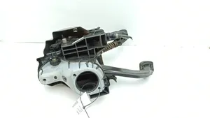 Mercedes-Benz C W204 Conjunto de pedal 204290105