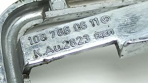 Mercedes-Benz E W123 Cache de poignée de porte arrière 1087660611