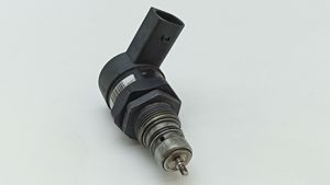 Mercedes-Benz E W211 Regolatore di pressione del carburante A6110780449