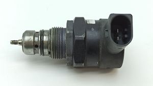 Mercedes-Benz E W211 Regulator ciśnienia paliwa A6110780449