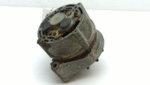 Mercedes-Benz E W123 Generatore/alternatore 0120489323