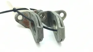 Jaguar XJS Engine mounting bracket 