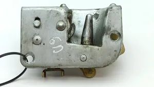 Mercedes-Benz 250 280 C CE W114 Rear door lock 0375