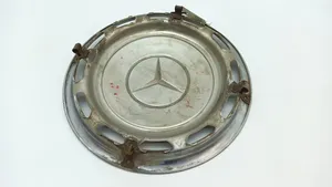 Mercedes-Benz 250 280 C CE W114 R14 wheel hub/cap/trim 