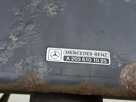 Mercedes-Benz C W203 Renfort de pare-chocs arrière A2036101025