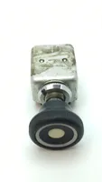 Mercedes-Benz COMPAKT W115 Autres commutateurs / boutons / leviers 