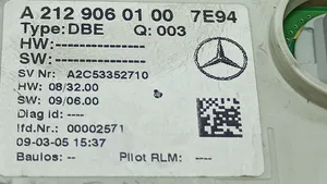 Mercedes-Benz E W212 Priekinių vietų apšvietimo žibintas A2129060100