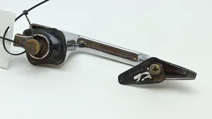 Mercedes-Benz COMPAKT W115 Türgriff Türöffner hinten 1157660105