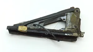 Mercedes-Benz COMPAKT W115 Altro elemento di rivestimento della portiera anteriore 1157250966