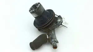 Mercedes-Benz COMPAKT W115 Pompe de circulation d'eau R6152010301