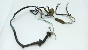 Lexus LS 430 Cableado de puerta trasera 8215350050