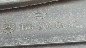 Mercedes-Benz 280 450 W116 Centrinės oro grotelės 1168310142