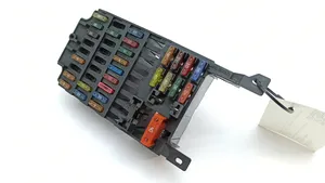 Mercedes-Benz CLK A208 C208 Module de fusibles 2085450040