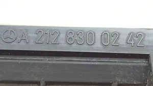 Mercedes-Benz E W212 Ventiliacinės grotelės A2128300242