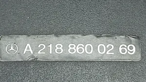 Mercedes-Benz CLS C218 X218 Klamra przedniego pasa bezpieczeństwa A2188600269