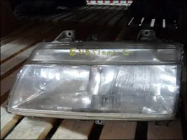 Toyota Yaris Verso Lampa przednia 8111052081