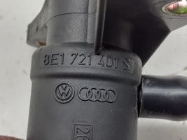 Audi A4 S4 B6 8E 8H Główny cylinder sprzęgła 8E1721401E