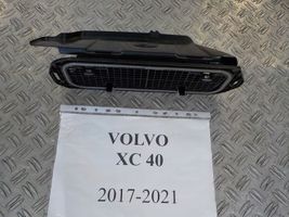 Volvo XC40 Wlot / Kanał powietrza intercoolera 31479507