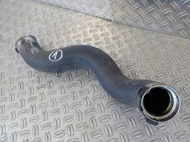 Mercedes-Benz GLA W156 Tube d'admission de tuyau de refroidisseur intermédiaire A2465281182