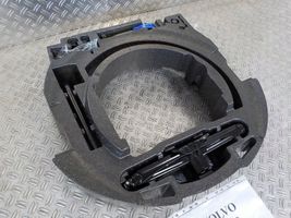 Volvo XC40 Bordwerkzeug Satz Set 31682085