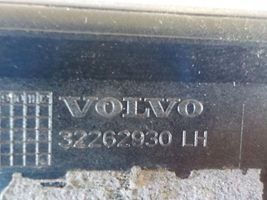 Volvo XC40 Listwa szyby tylnej 32262930