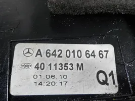Mercedes-Benz E C207 W207 Copri motore (rivestimento) A6420106467