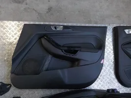 Ford Fiesta Комплект отделки / дверей 