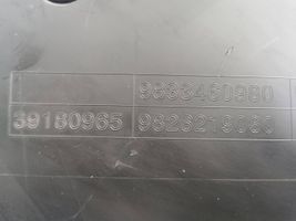 Opel Corsa F Moottorin alustan välipohjan roiskesuoja 39180965