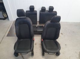 Ford Puma Fotele / Kanapa / Komplet 