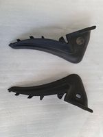 Renault Captur II Rivestimento del tergicristallo 668108189