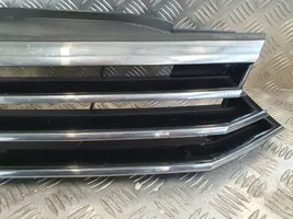 Volkswagen PASSAT B8 Grotelės viršutinės 3G0853651A