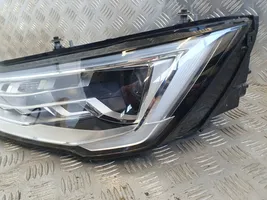 Audi A1 Lampa przednia 8XA941005