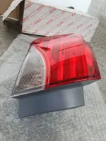 Toyota Avensis T270 Lampa tylna 81560-05280