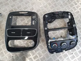 Renault Clio IV Panel klimatyzacji 682606856R