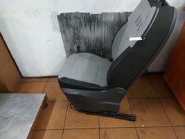 Renault Captur Fotel przedni kierowcy 