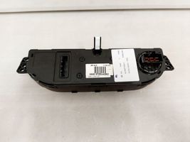 KIA Ceed Panel klimatyzacji / Ogrzewania   97250-A2002