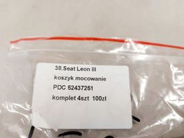 Seat Leon (1P) Support de capteur de stationnement arrière PDC  52437251