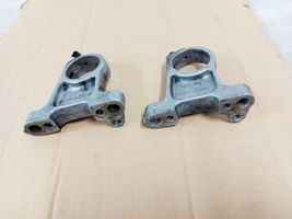 Mercedes-Benz W123 Camshaft holder bracket 