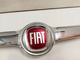Fiat 500L Grille calandre supérieure de pare-chocs avant 735525816