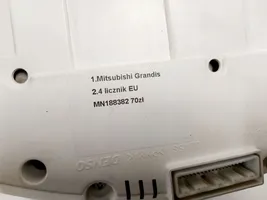 Mitsubishi Grandis Licznik / Prędkościomierz 