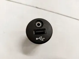 Nissan Qashqai Connettore plug in USB 