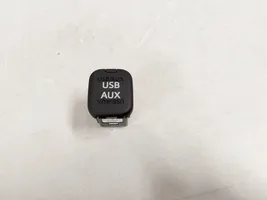 Mazda 6 Connecteur/prise USB KD45669U0