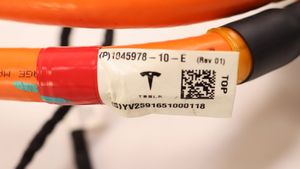 Tesla Model S Chargeur batterie (en option) 102604100M